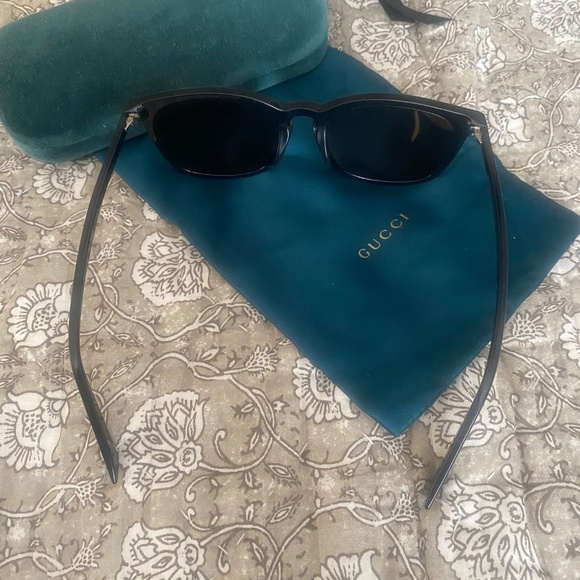 Gucci Sunglasses GG0154SA 005 Black Square Frames w/ Dark Gray Lenses 56-19-150 - Picture 9 of 10